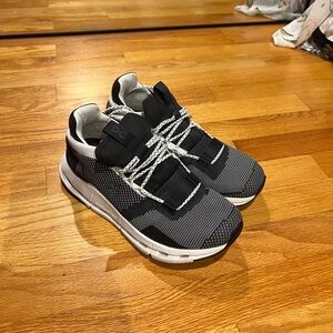 Women’s On Cloudnova sneakers